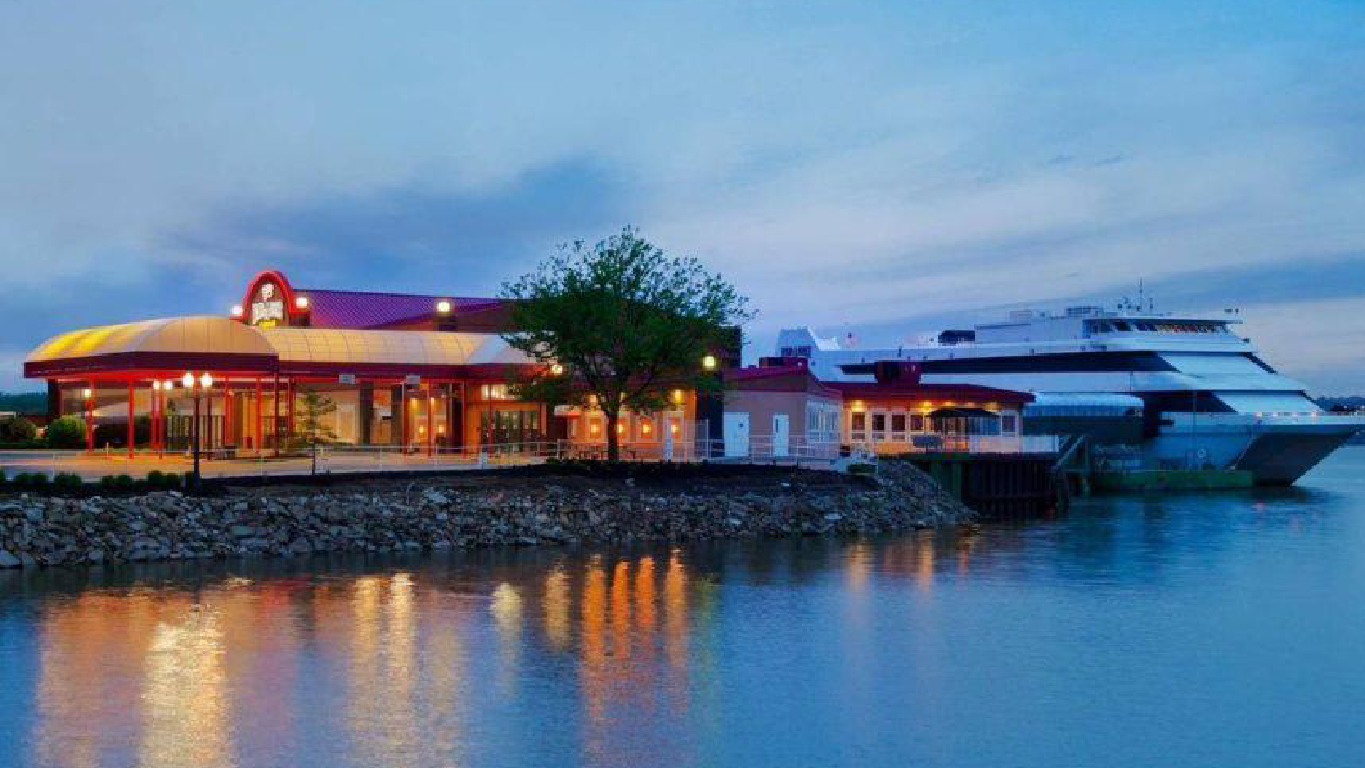 Peoria Hires Investment Bank in Effort to Lure Boyd Gaming Across Illinois River